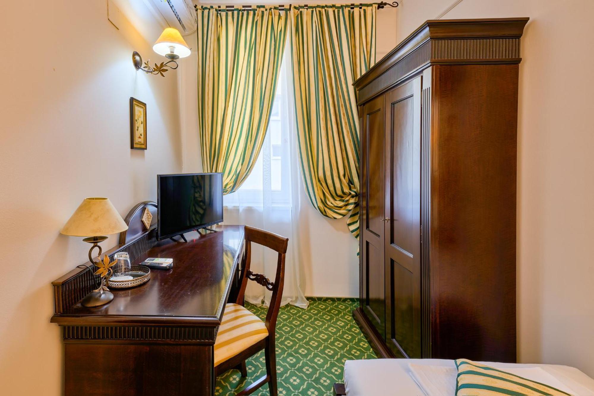 Hotel Classico 蒂米什瓦拉 外观 照片