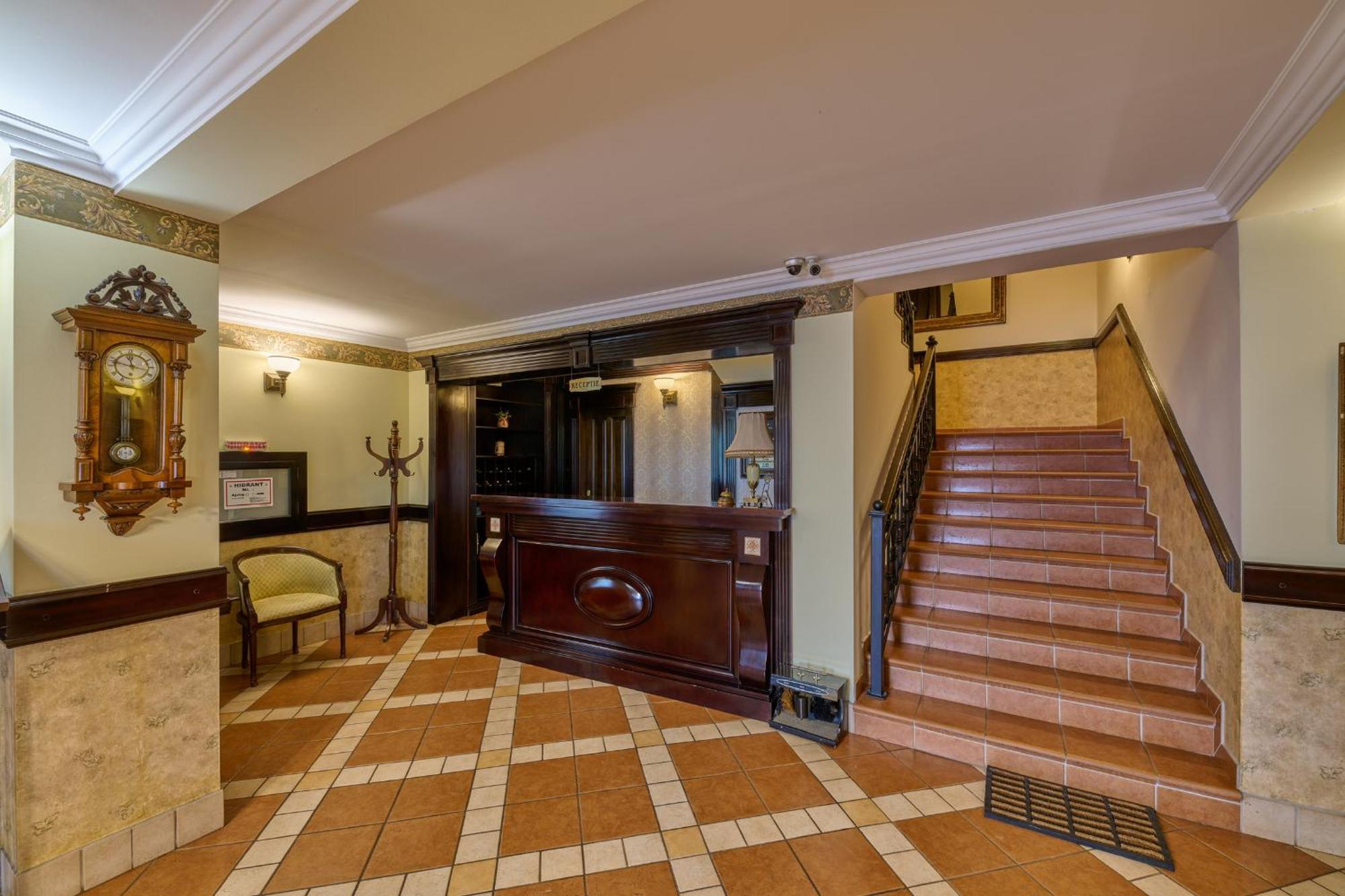 Hotel Classico 蒂米什瓦拉 外观 照片